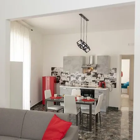 My House Semesterbostad